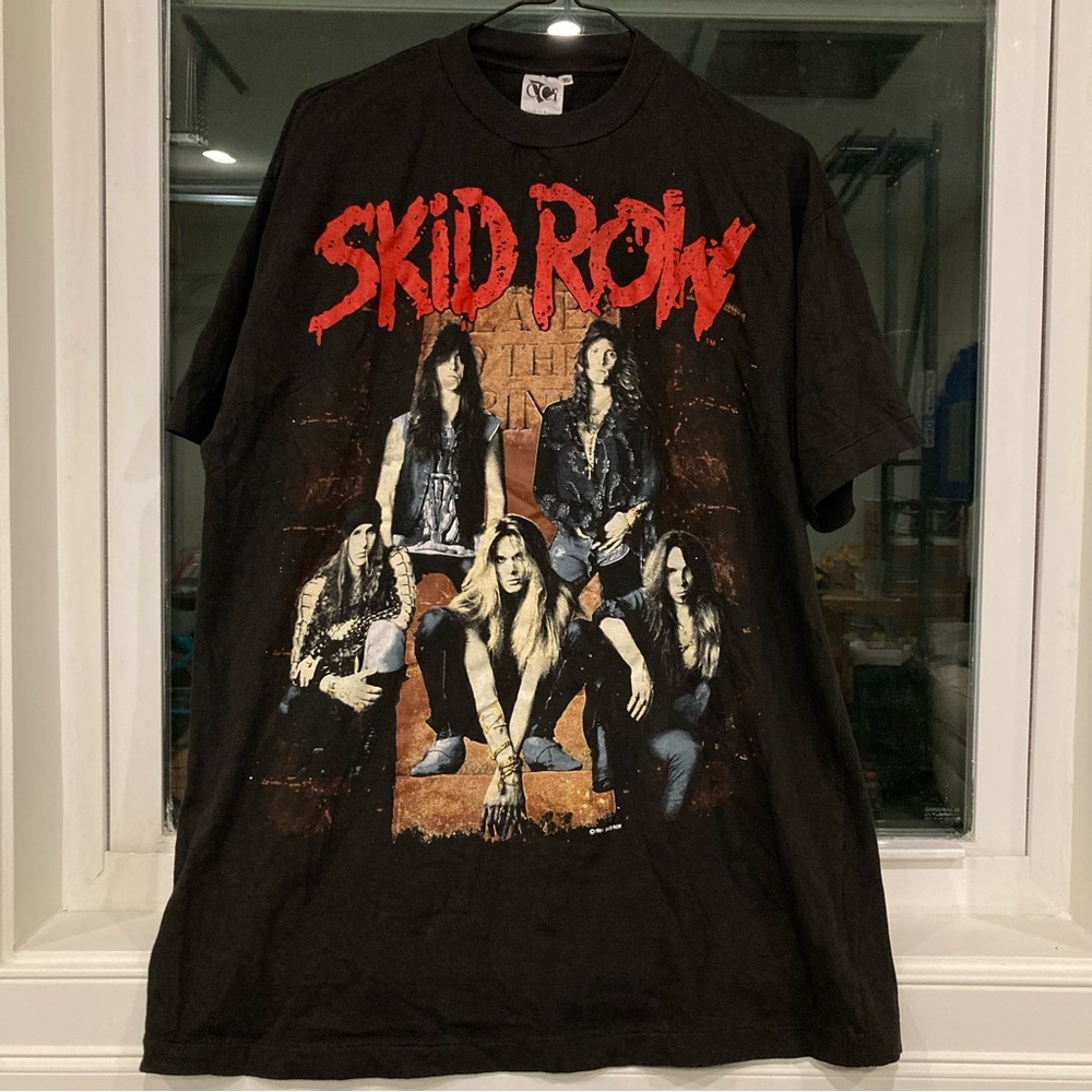 Vintage 90s Skid Row America 91-92 Single Stitch Made in France Tour Tee